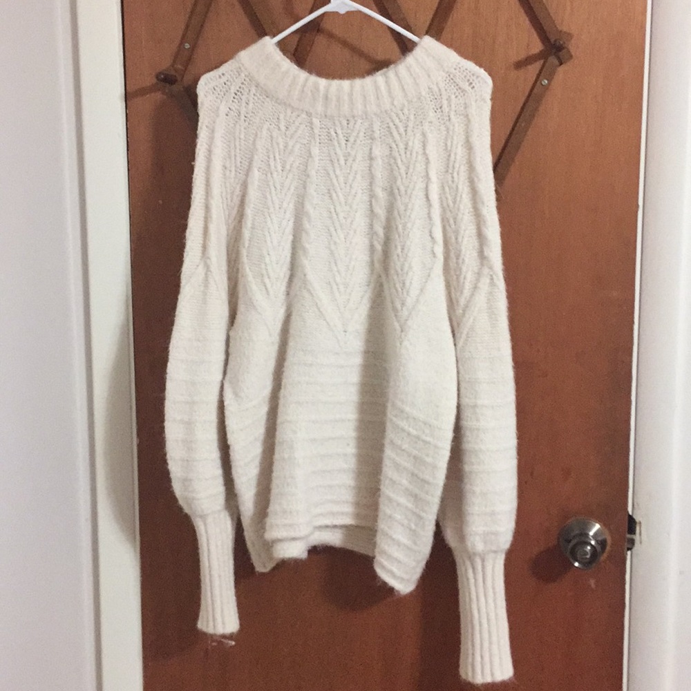 Universal thread cream knit sweater